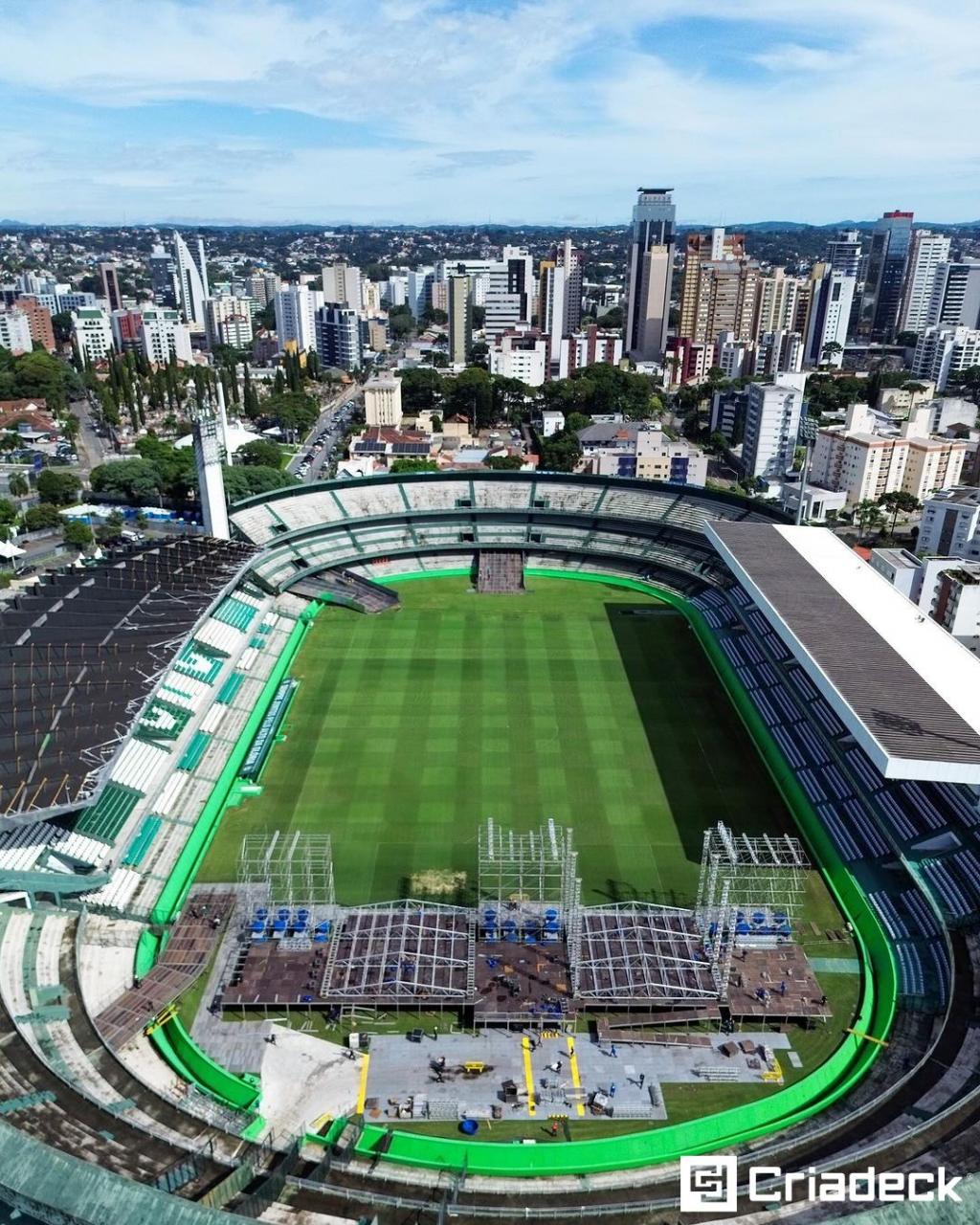 Piso Plástico Criadeck Ultra Reforça Segurança nos Estádios de Curitiba. 